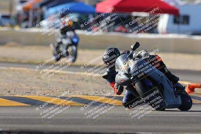 media/Dec-18-2022-SoCal Trackdays (Sun) [[8099a50955]]/Turn 2 (950am)/